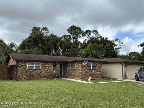 3707 Sunny Drive, Mims, FL 32754