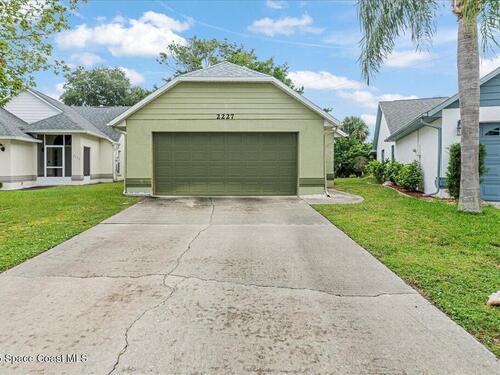 2227 Breezy Circle, Melbourne, FL 32935