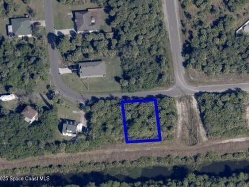 350 Lagoon Street SW, Palm Bay, FL 32908