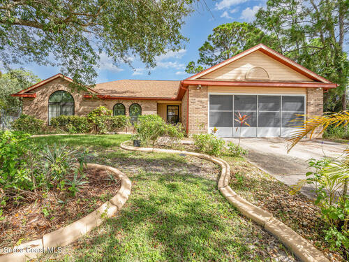 915 Elmont Street NW, Palm Bay, FL 32907