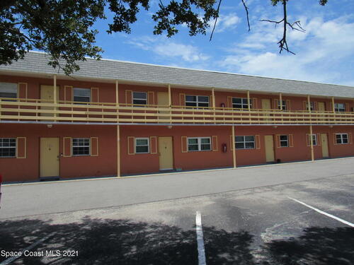 400 Catalina Road, Cocoa Beach, FL 32931