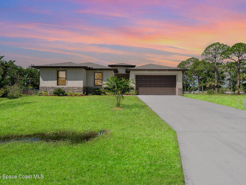 1041 Wesberry Street SE, Palm Bay, FL 32909