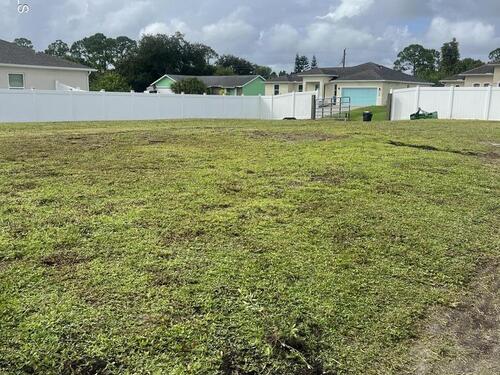 1674 Whiting Street SE, Palm Bay, FL 32909