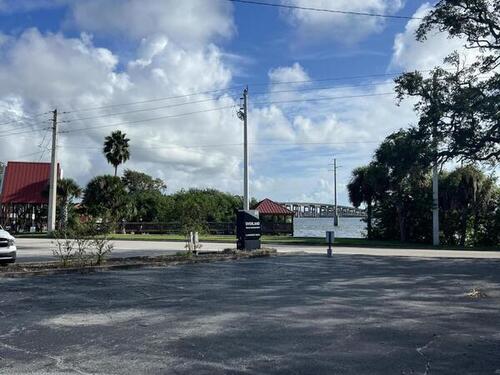 17 Riverside Drive, Cocoa, FL 32922