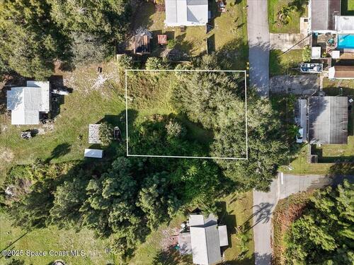 3725 Palm Avenue, Micco, FL 32976