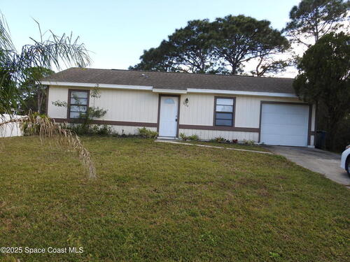 1124 Wyoming Drive SE, Palm Bay, FL 32909