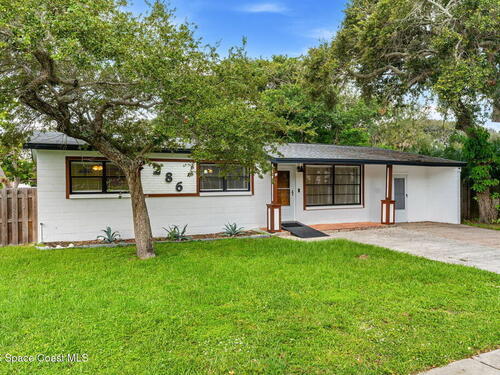286 S Orlando Avenue, Cocoa Beach, FL 32931