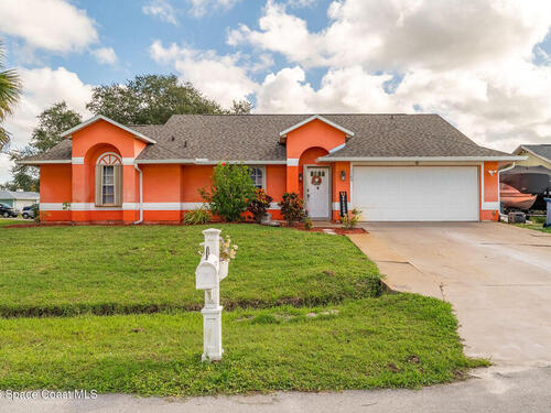 1189 Dusseldorf Avenue NW, Palm Bay, FL 32907