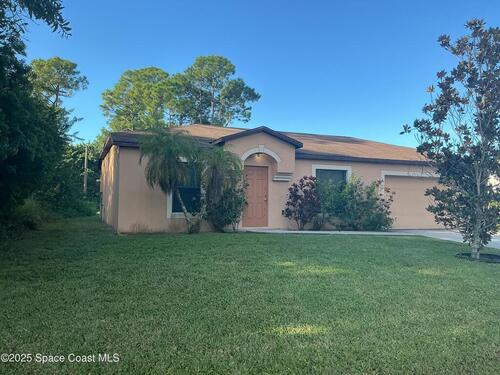 376 Americana Boulevard NE, Palm Bay, FL 32907