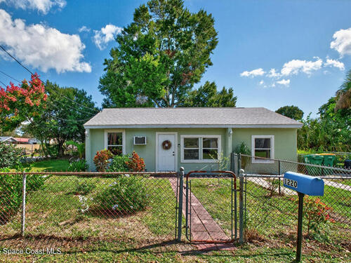 1220 Robin Drive, Merritt Island, FL 32952