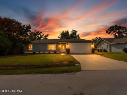 1486 Giles Street NW, Palm Bay, FL 32907