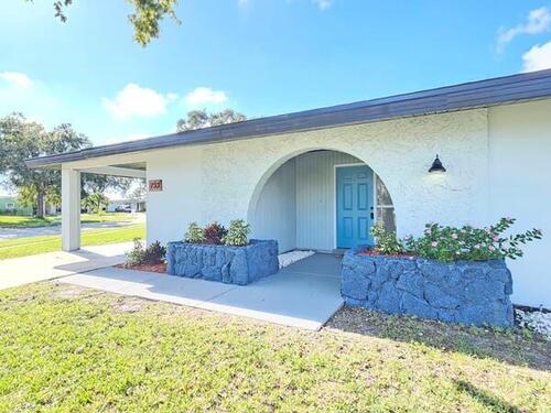 733 Bianca Drive NE, Palm Bay, FL 32905