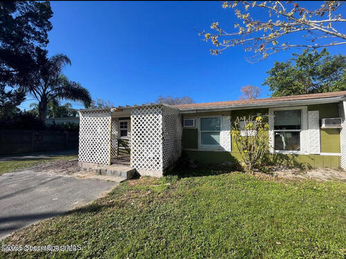329 Pine Avenue, Cocoa, FL 32922