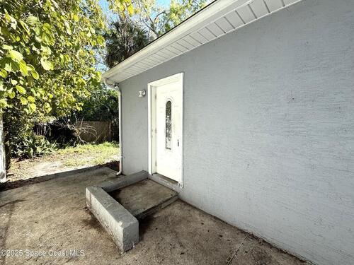 415 S Robbins Avenue, Titusville, FL 32796