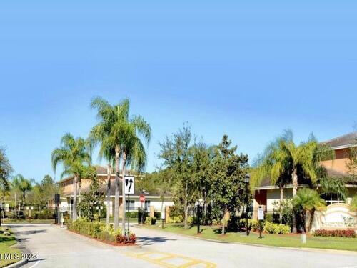 812 Middleton Drive SW, Vero Beach, FL 32962