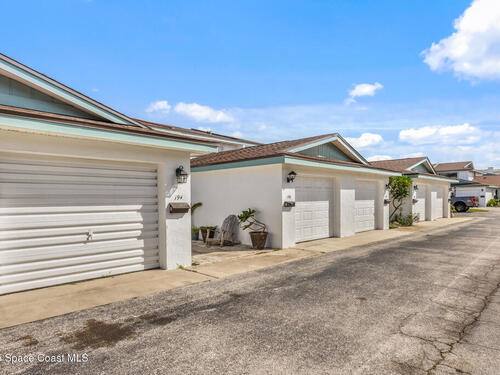 194 Queens Ct Court, Satellite Beach, FL 32937
