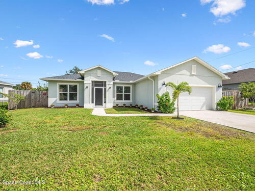 533 Arcadia Avenue NE, Palm Bay, 32907