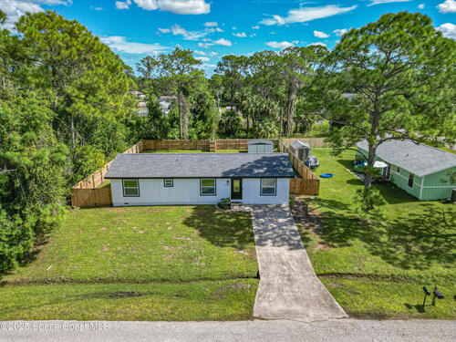 443 Santo Domingo Avenue SW, Palm Bay, 32908