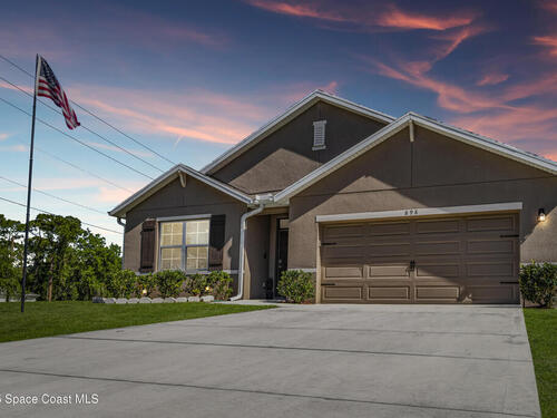 898 Riviera Avenue, Sebastian, FL 32958