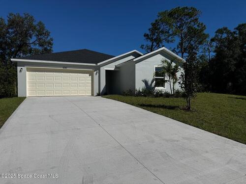 1541 Newport Street SE, Palm Bay, FL 32909