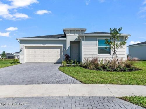 2037 Fuchsia Place NW, Palm Bay, FL 32907