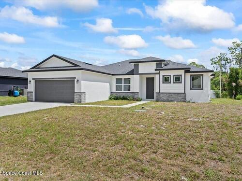 574 Fonsica Street SW, Palm Bay, FL 32908