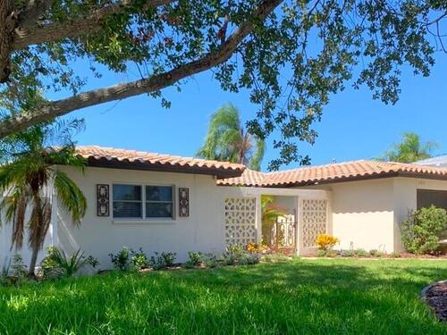 560 Paula Avenue, Merritt Island, FL 32953