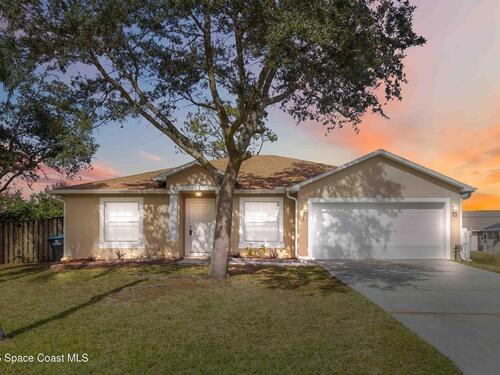 291 Dobbins Road NW, Palm Bay, FL 32907