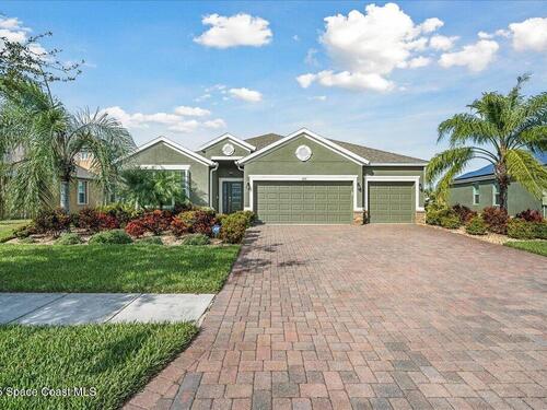 634 Easton Forest Circle SE, Palm Bay, FL 32909