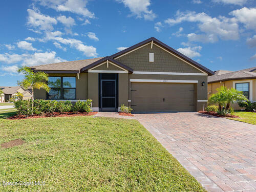 3703 Coachman Lane SE, Palm Bay, FL 32909