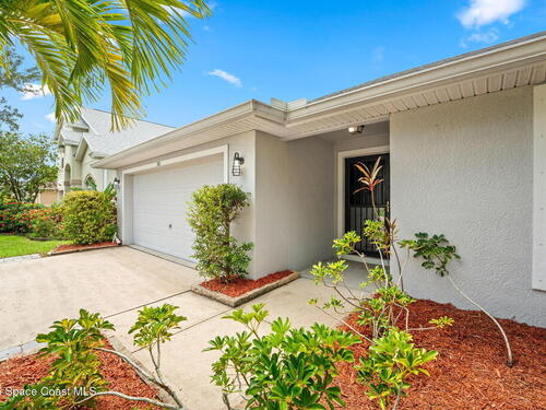 301 Wishing Well Circle SW, Palm Bay, FL 32908