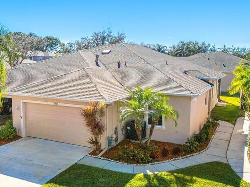 590 Wedge Court, Palm Bay, FL 32909