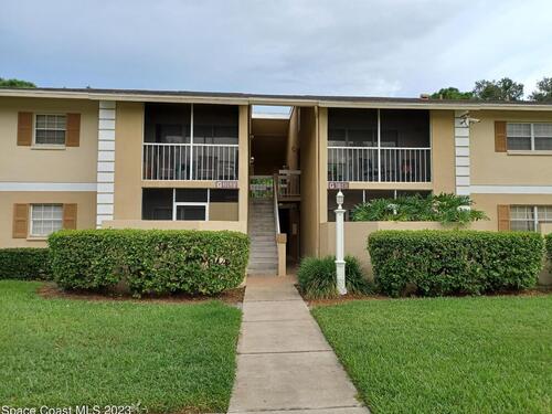 1698 Sunny Brook Lane NE, Palm Bay, FL 32905