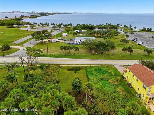 2513 N Banana River Drive, Merritt Island, FL 32952