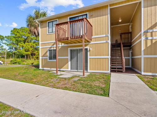 1884 Agora Circle SE, Palm Bay, FL 32909