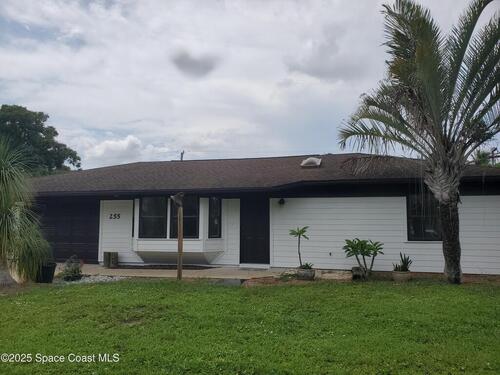 255 8th Court, Vero Beach, FL 32962