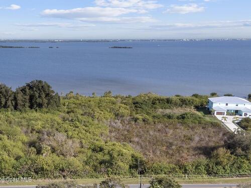 3660 S Courtenay Parkway, Merritt Island, FL 32952