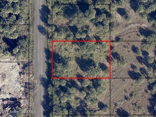 2135 Alwar Avenue SW, Palm Bay, FL 32908