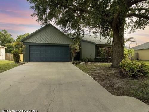 1626 Lara Street NE, Palm Bay, FL 32907