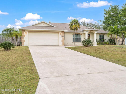 341 Dolphin Street SE, Palm Bay, FL 32909