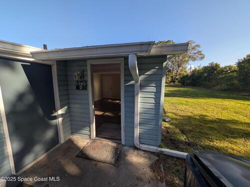 1565 Violet Avenue, Titusville, FL 32796