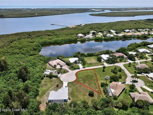7465 32nd Court, Vero Beach, FL 32967