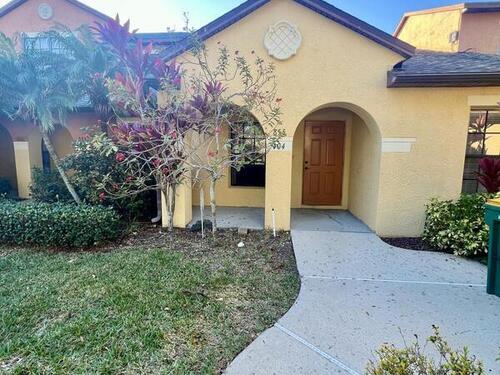 855 Luminary Circle, Melbourne, FL 32901