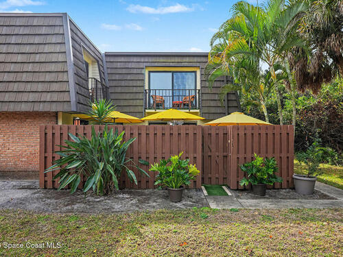 1515 Vista Oaks Circle NE, Palm Bay, FL 32905