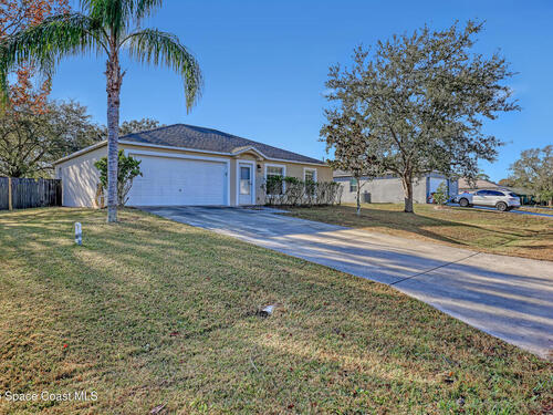 1384 Palau Street SE, Palm Bay, FL 32909