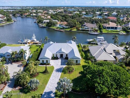 1806 Mooringline Drive, Vero Beach, FL 32963