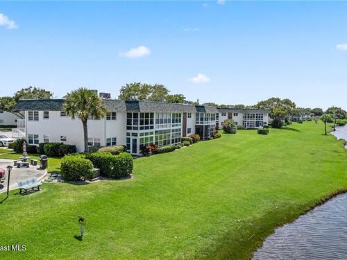 2800 Indian River Boulevard, Vero Beach, FL 32960
