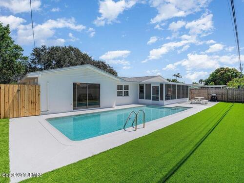 345 Park Avenue SE, Satellite Beach, FL 32937