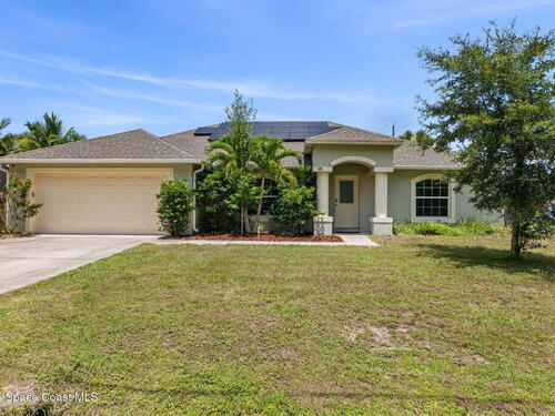 481 Almansa Street NE, Palm Bay, FL 32907