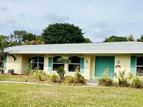 618 Hibiscus Trail W, Melbourne Beach, FL 32951